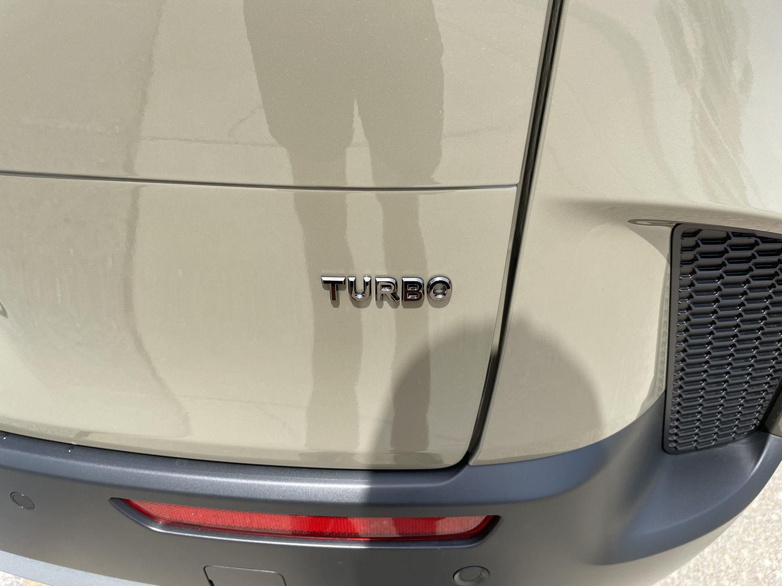 Vehicle photo 38