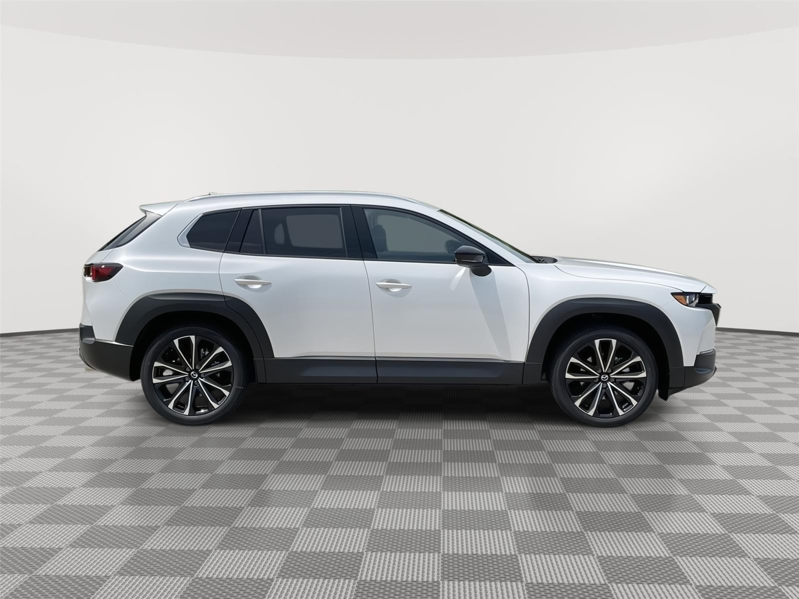 Vehicle photo 6