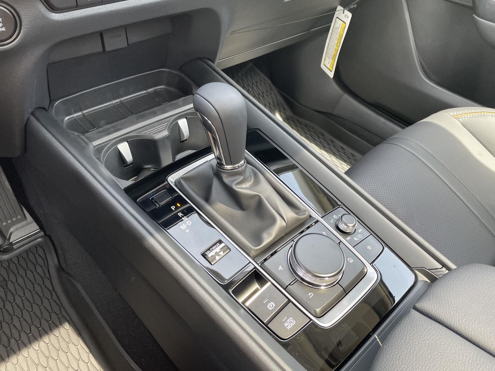 Vehicle photo 29