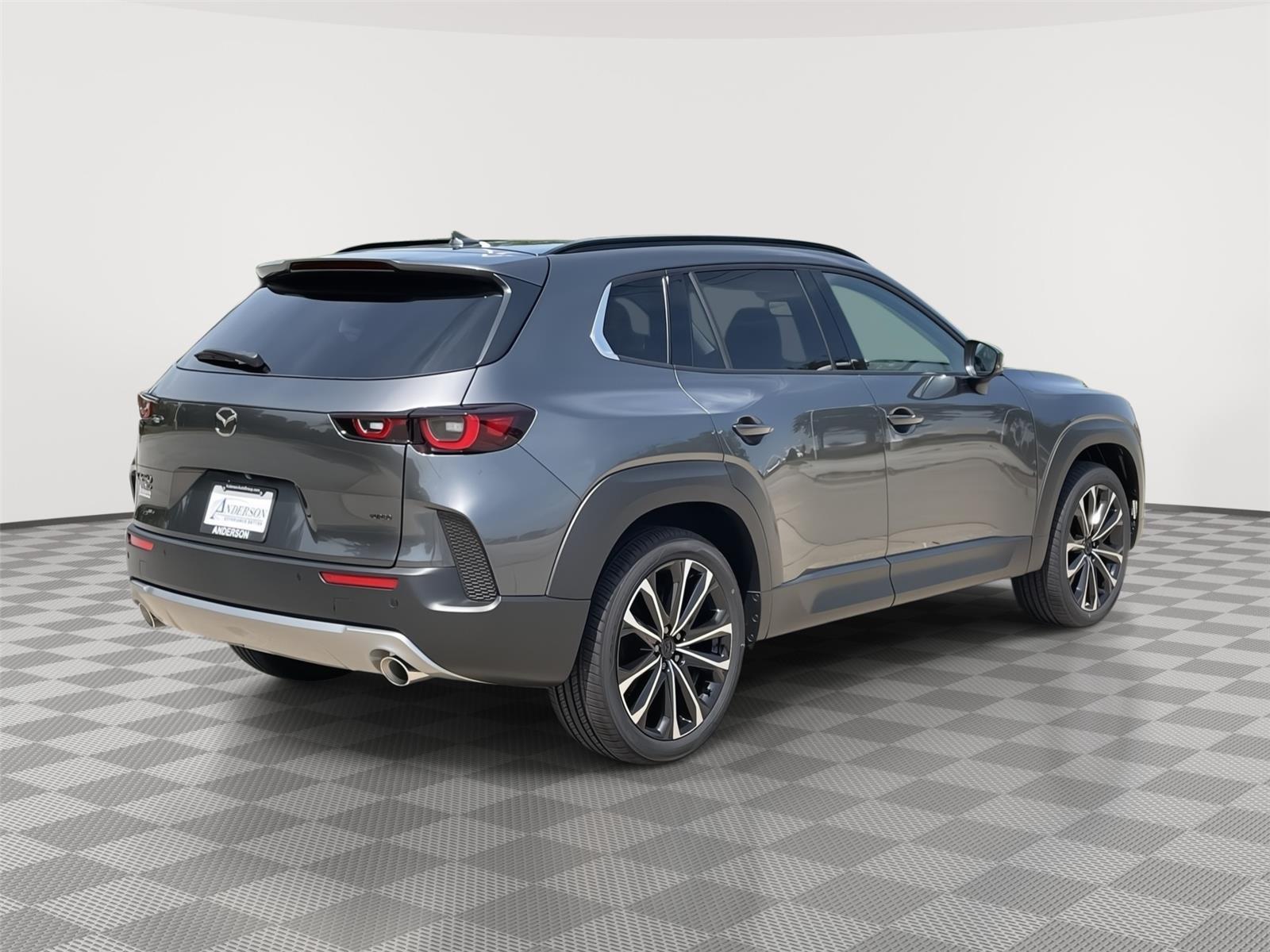 Vehicle photo 7
