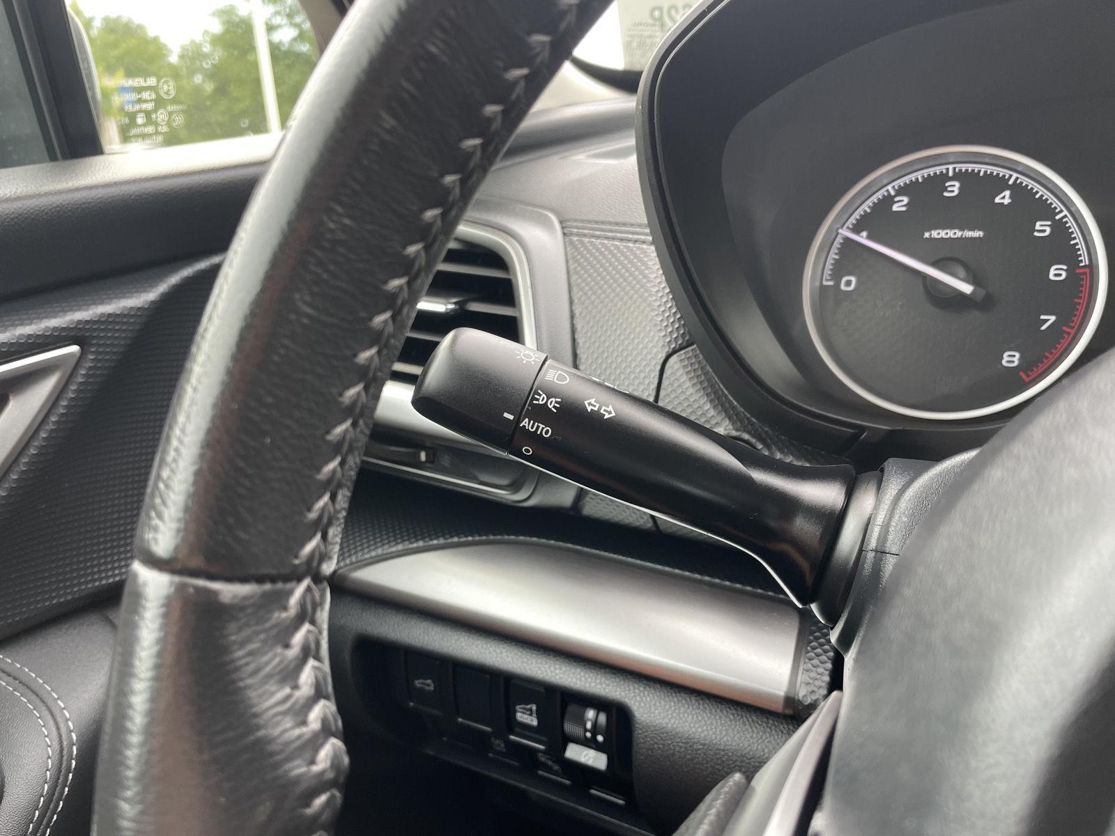 Vehicle photo 16
