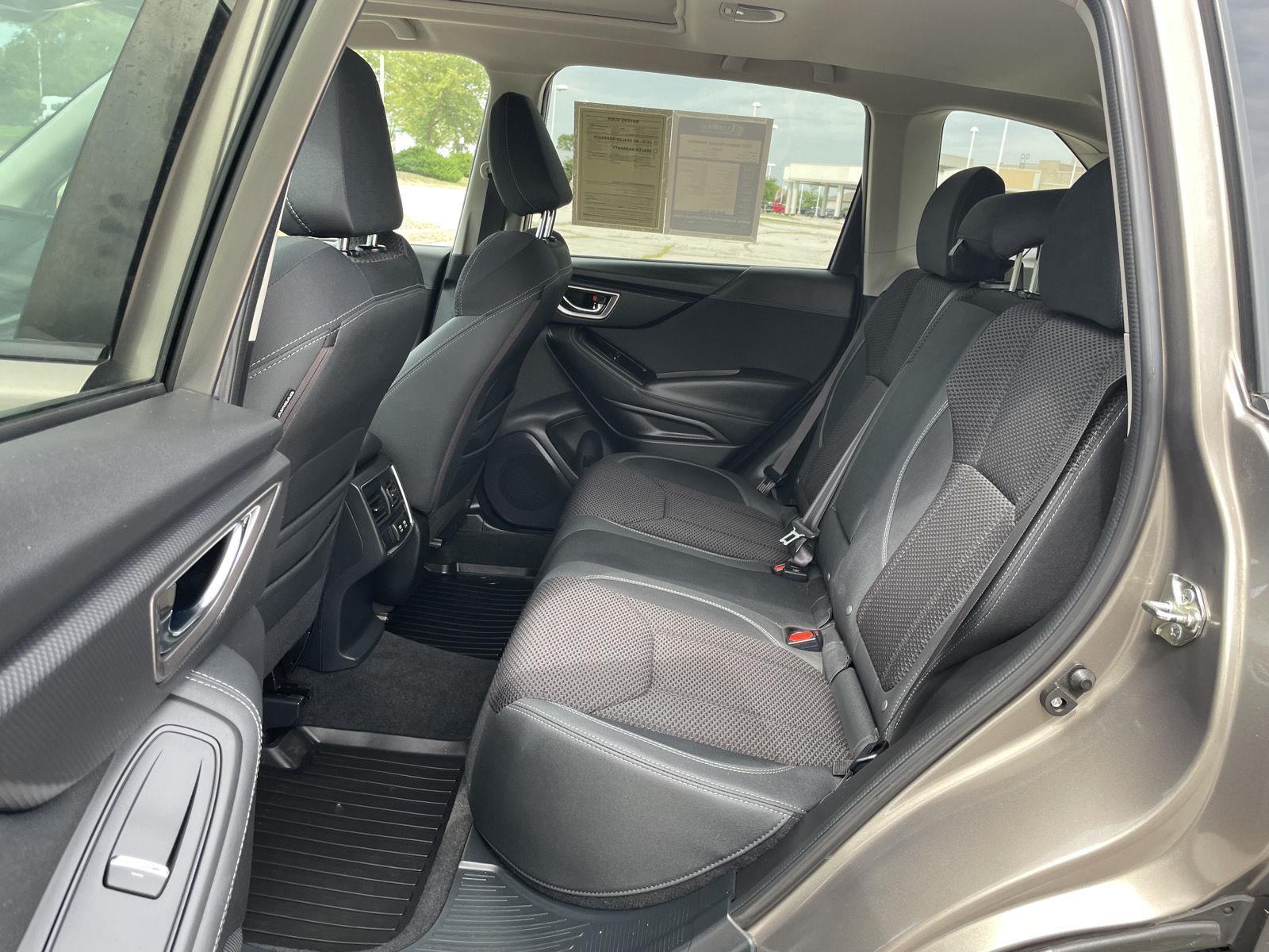 Vehicle photo 20
