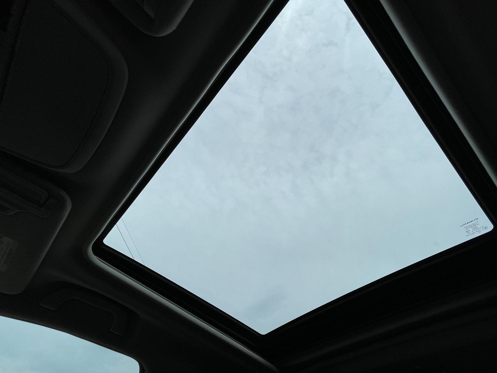 Vehicle photo 22