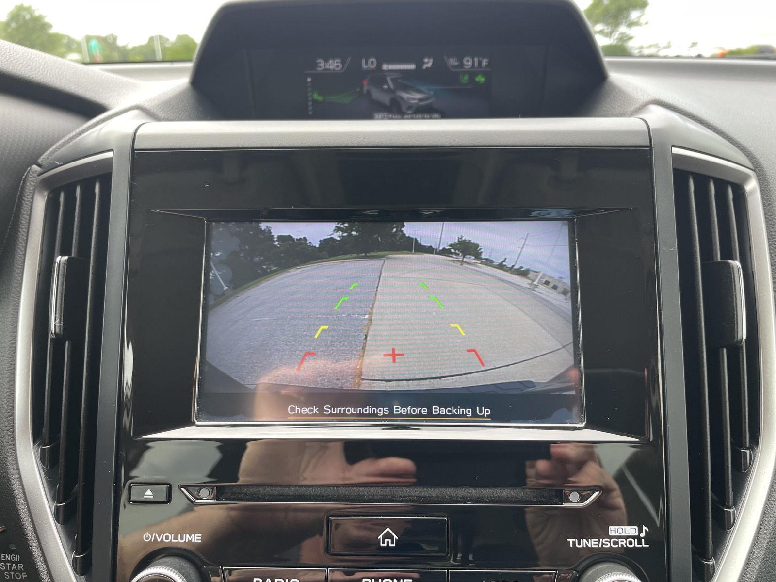 Vehicle photo 24