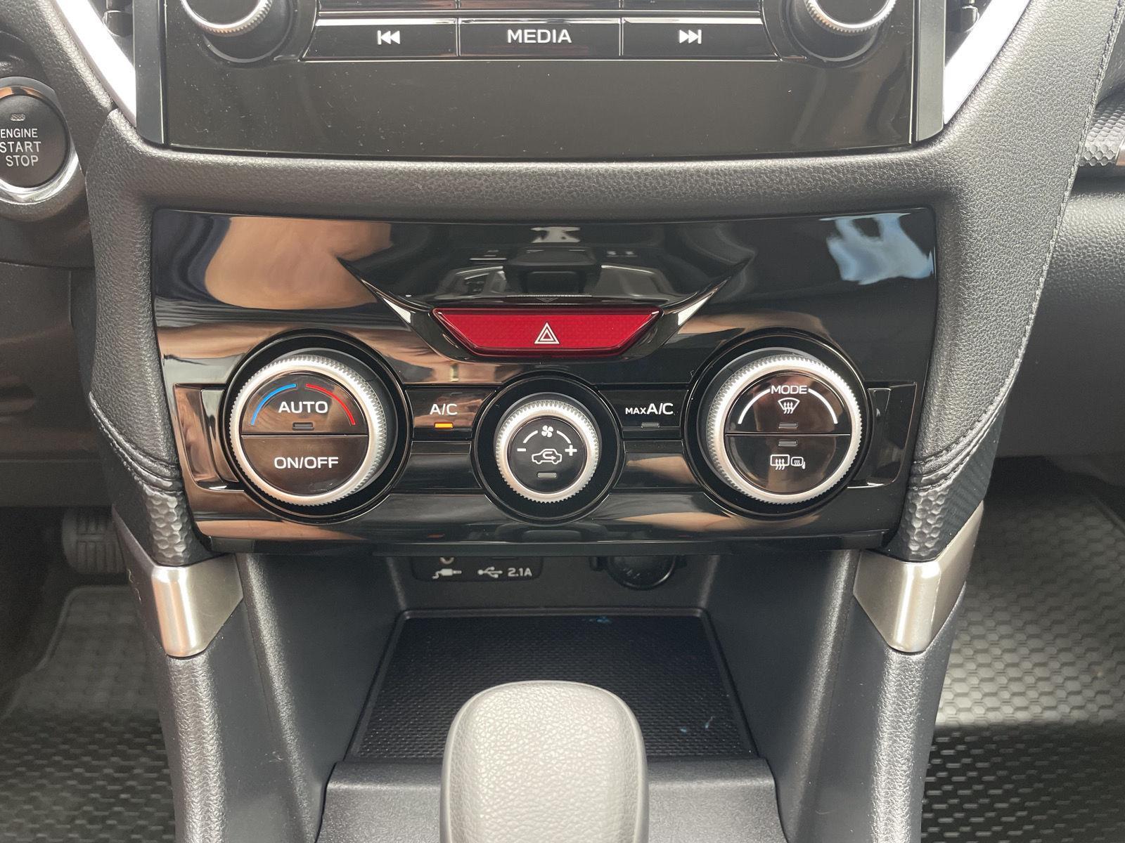 Vehicle photo 27