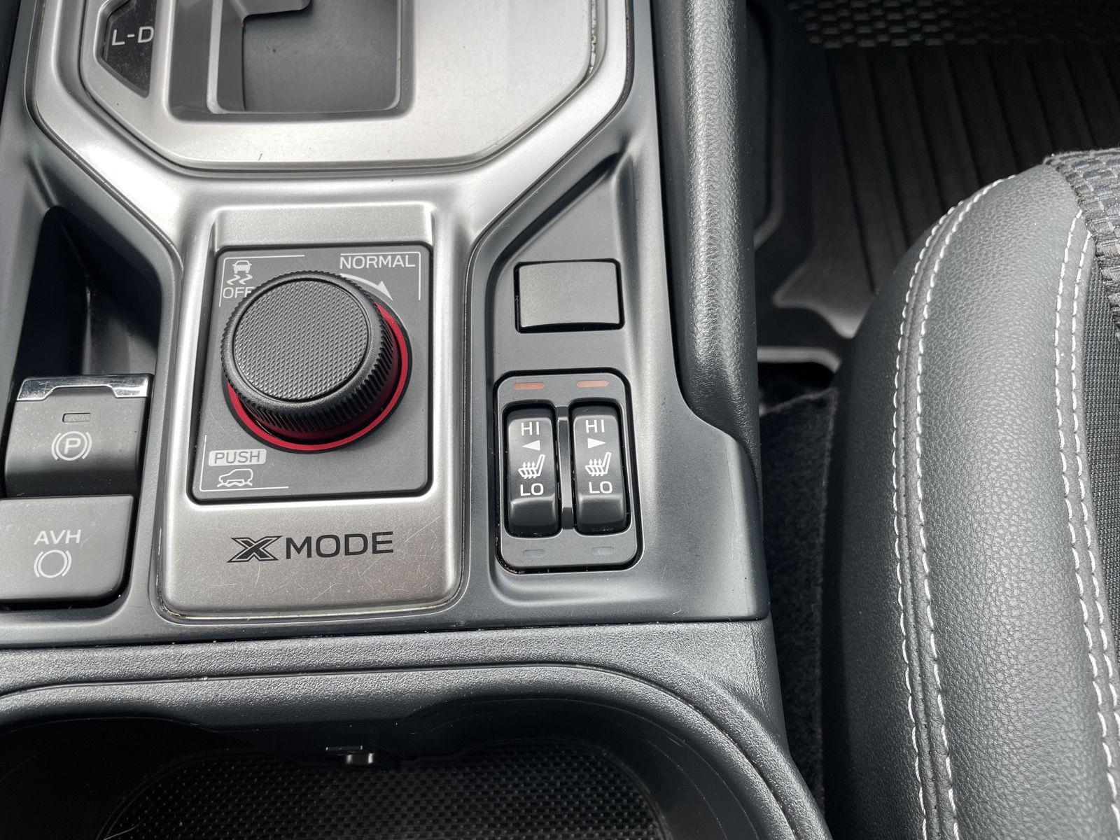 Vehicle photo 28