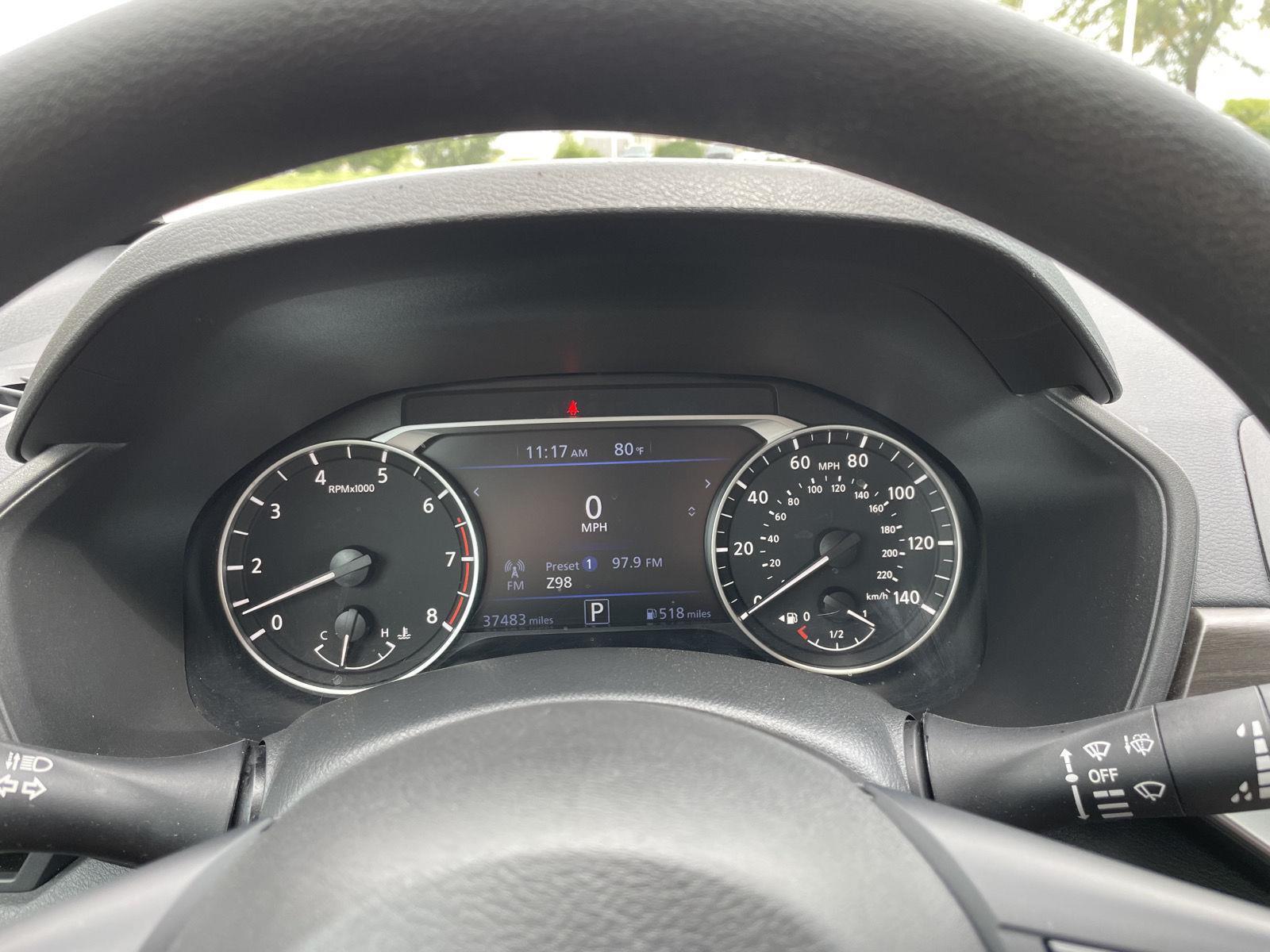 Vehicle photo 15