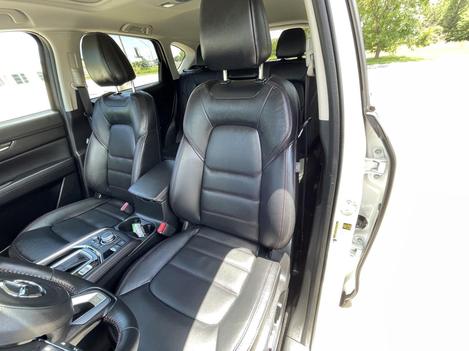 Vehicle photo 18