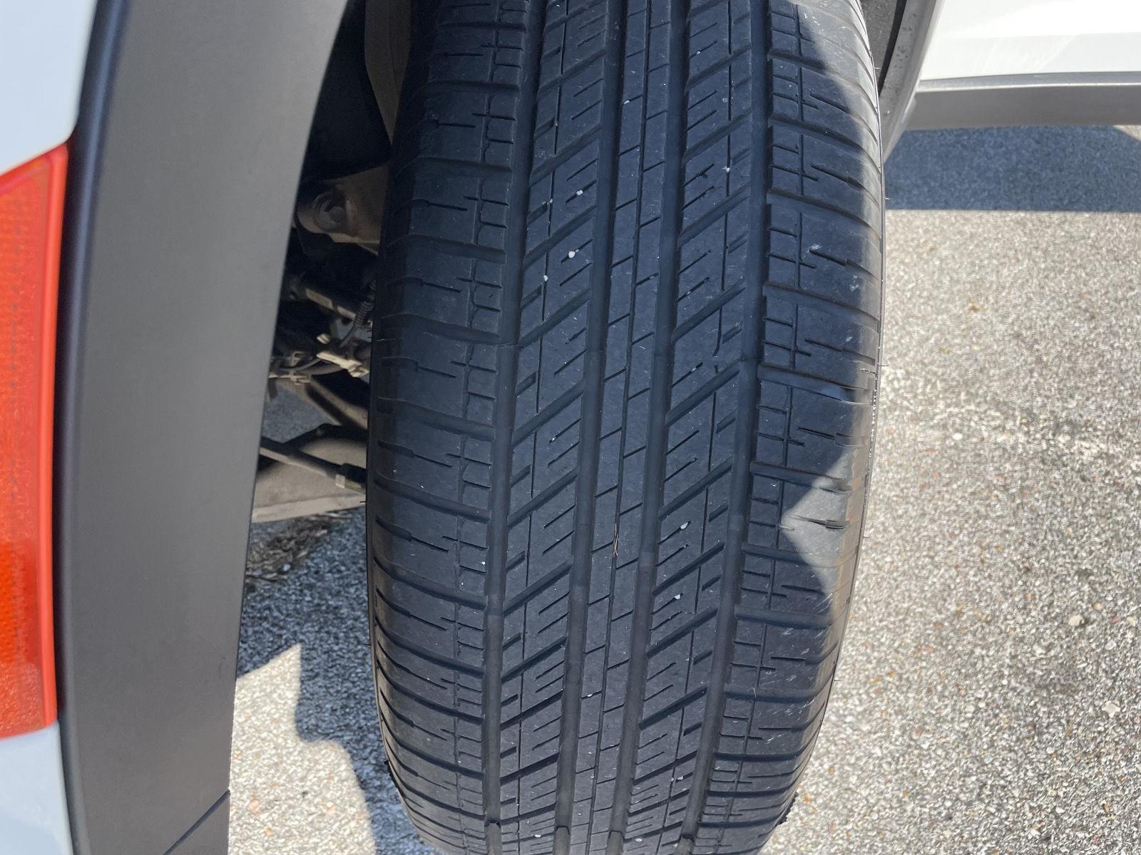 Vehicle photo 11