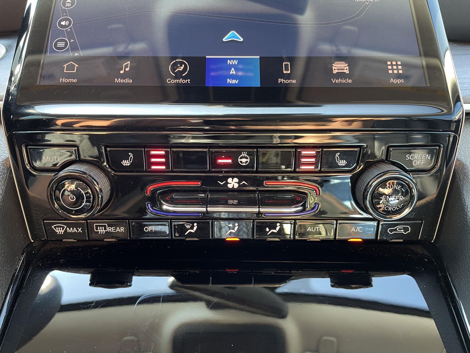Vehicle photo 27