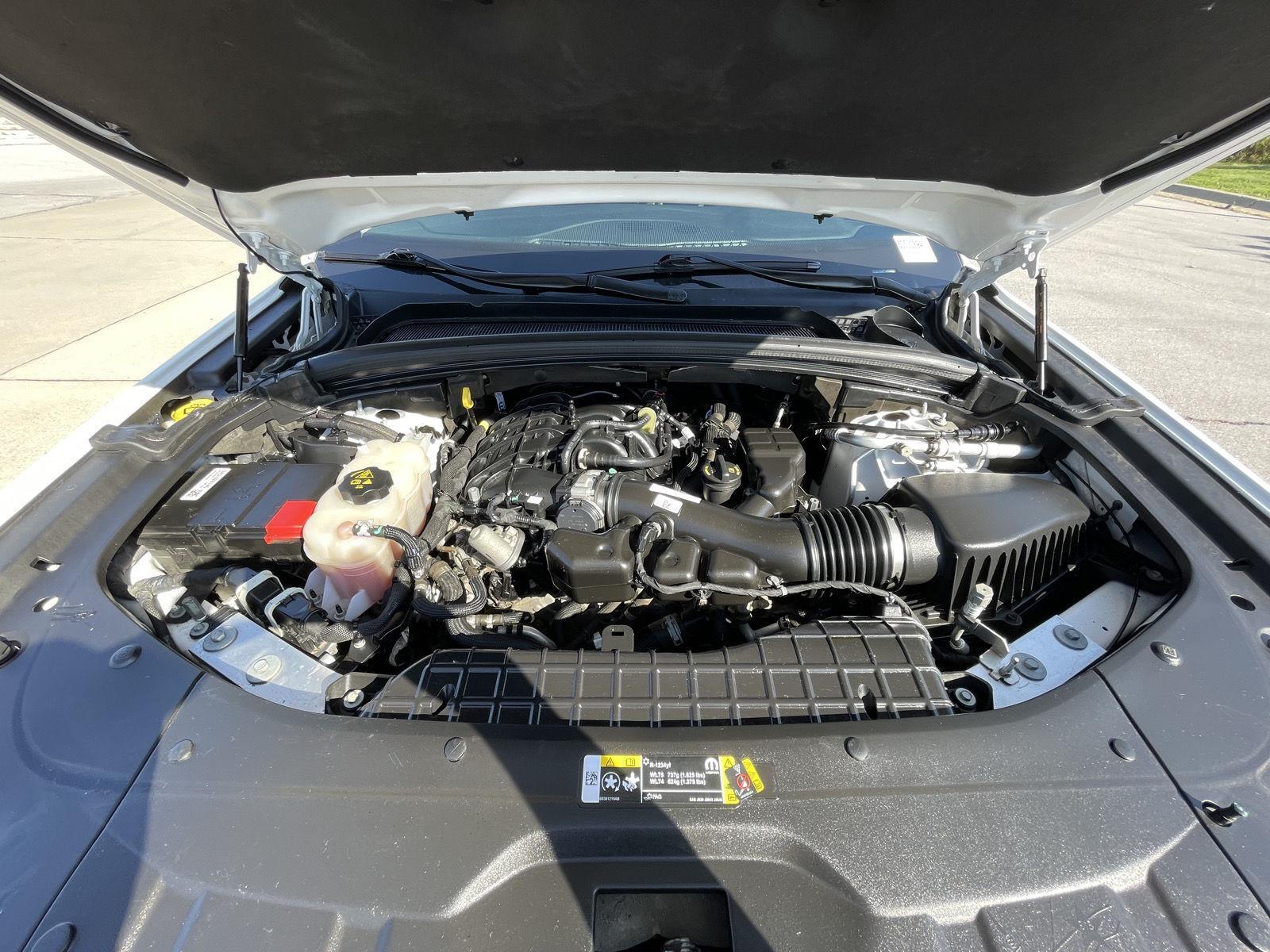 Vehicle photo 34