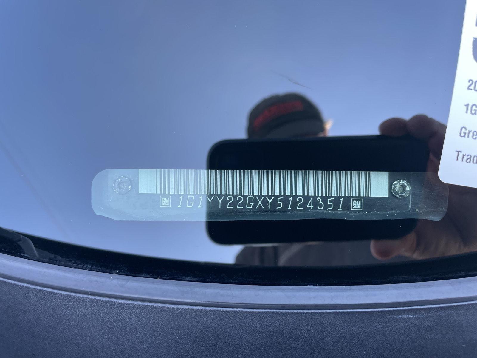 Vehicle photo 26