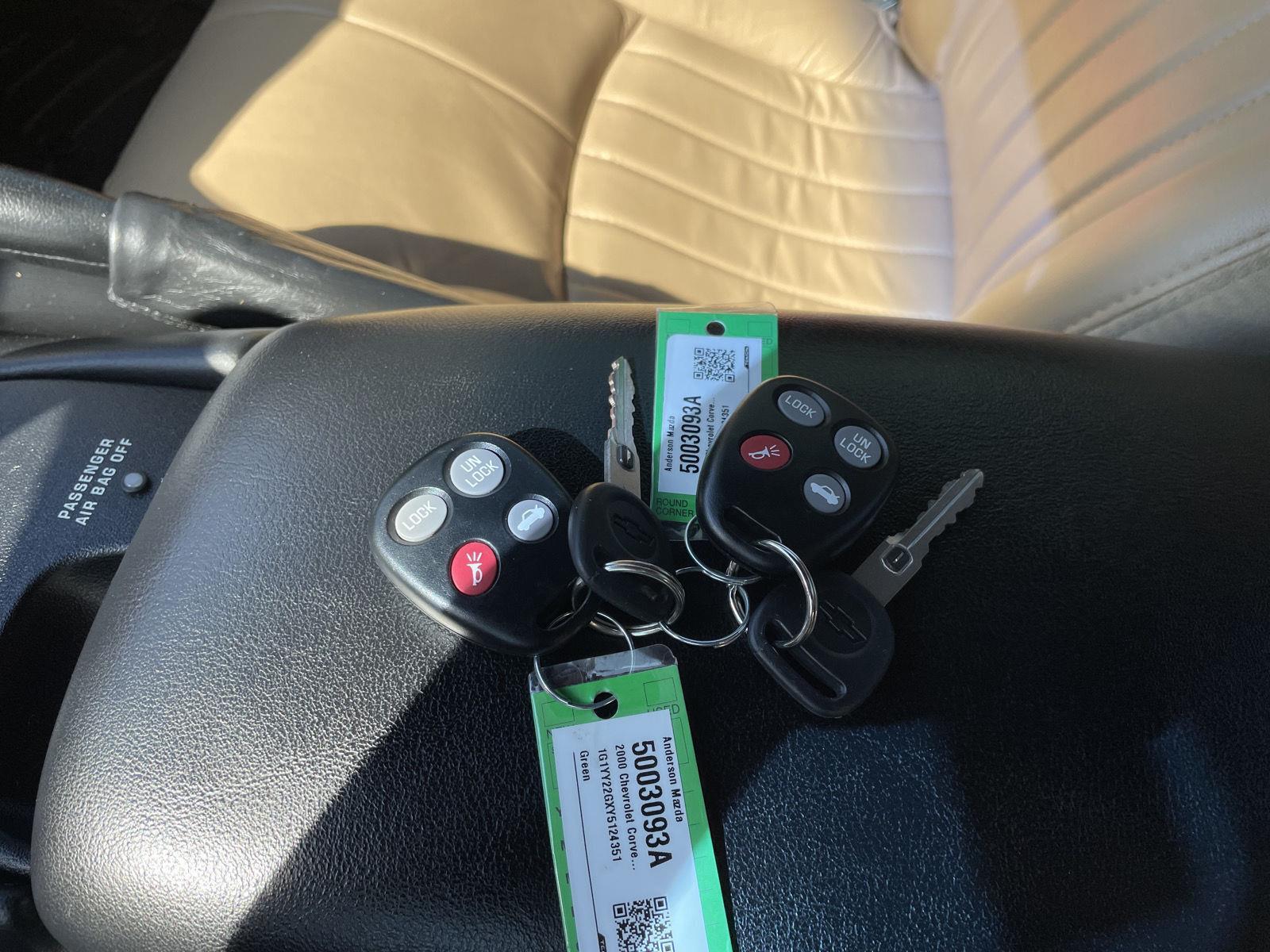 Vehicle photo 29