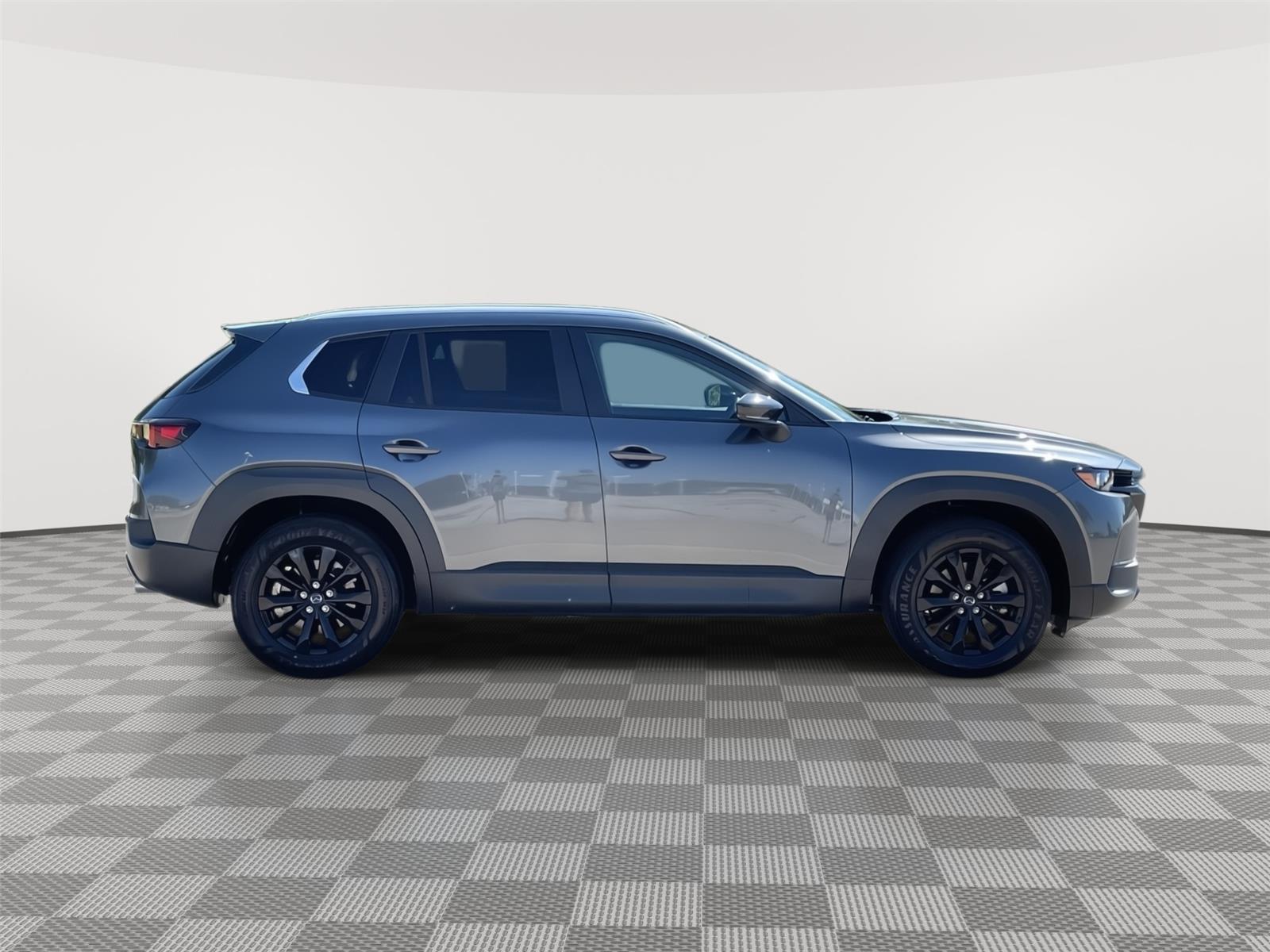 Vehicle photo 6