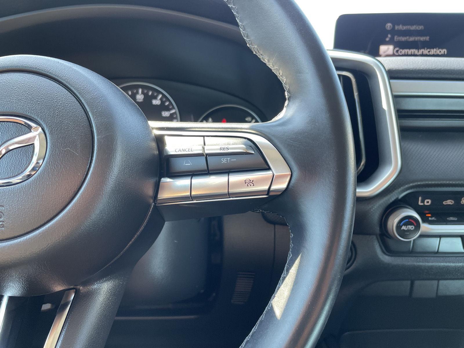 Vehicle photo 14