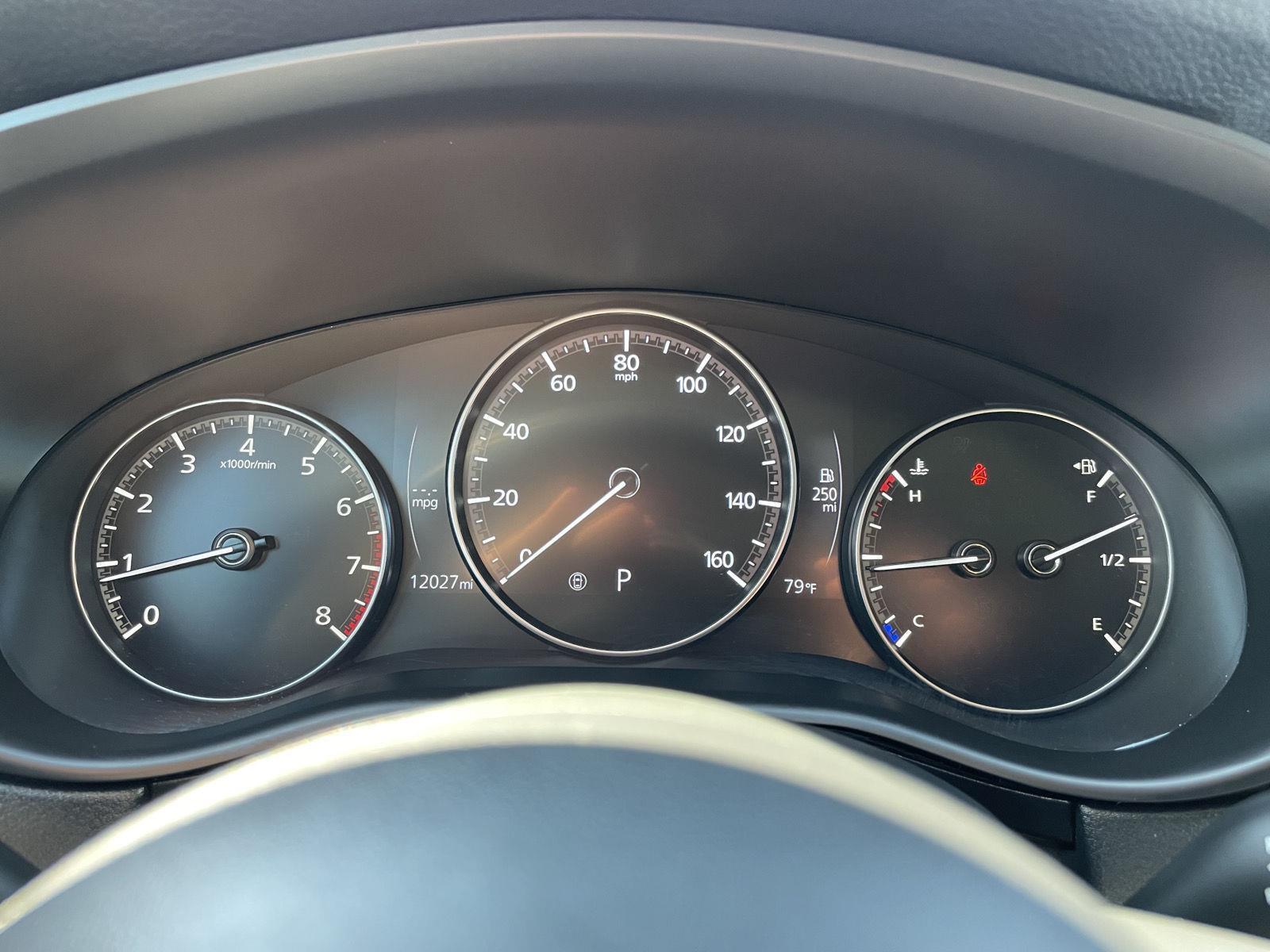 Vehicle photo 15