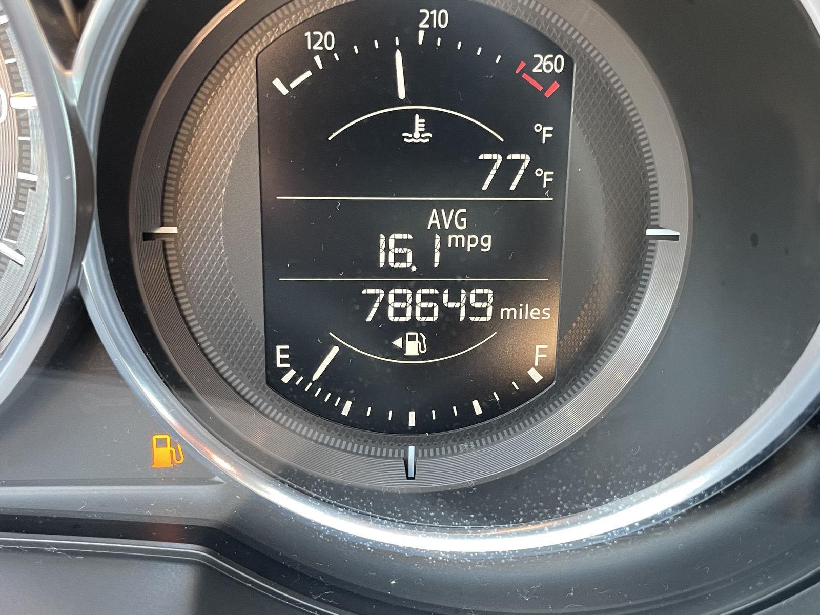 Vehicle photo 3