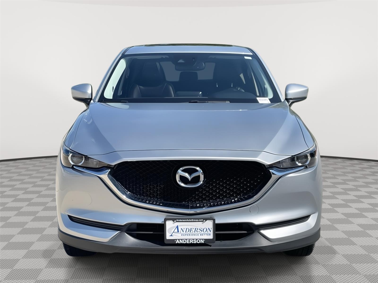 Vehicle photo 4
