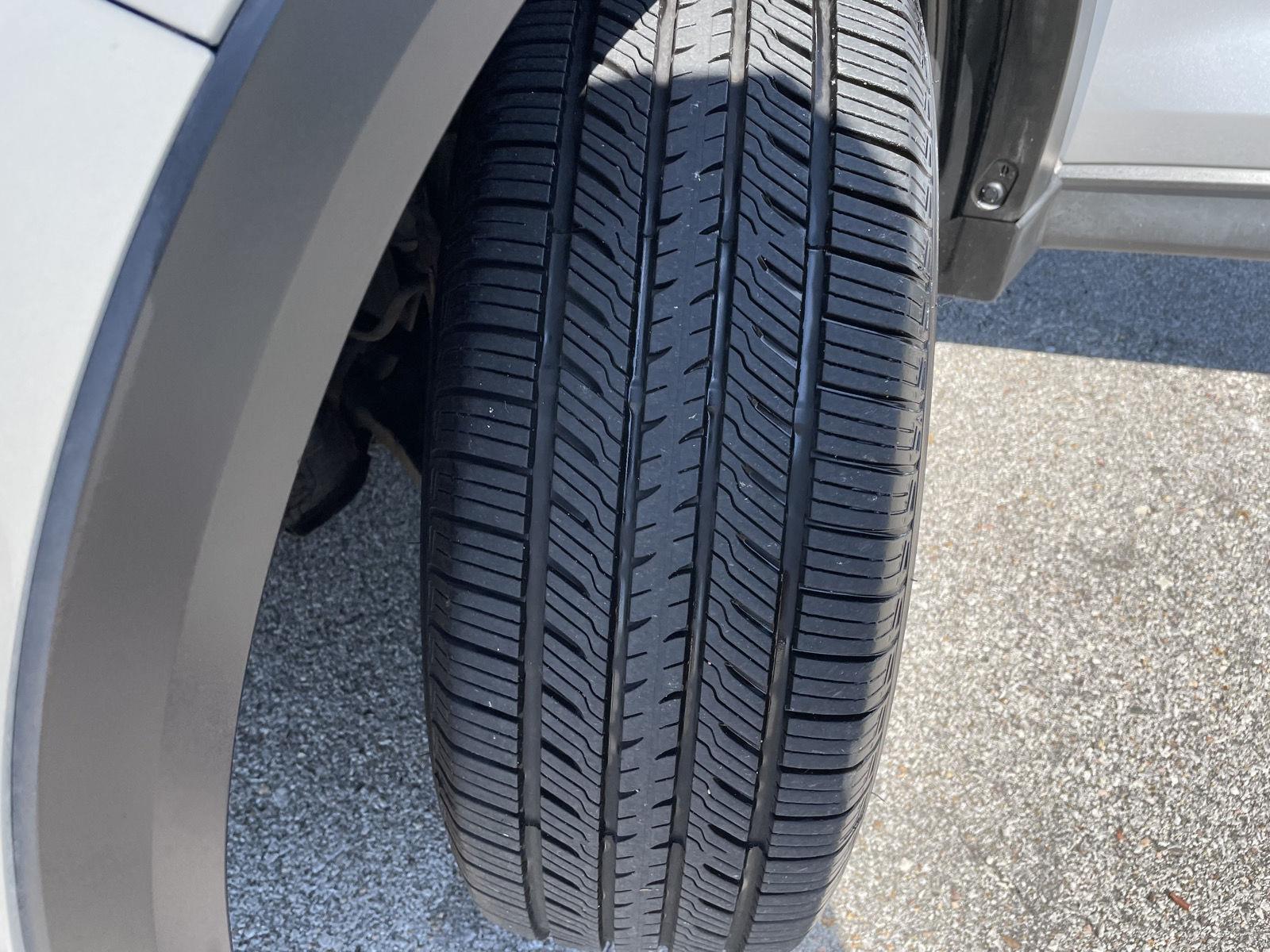 Vehicle photo 11