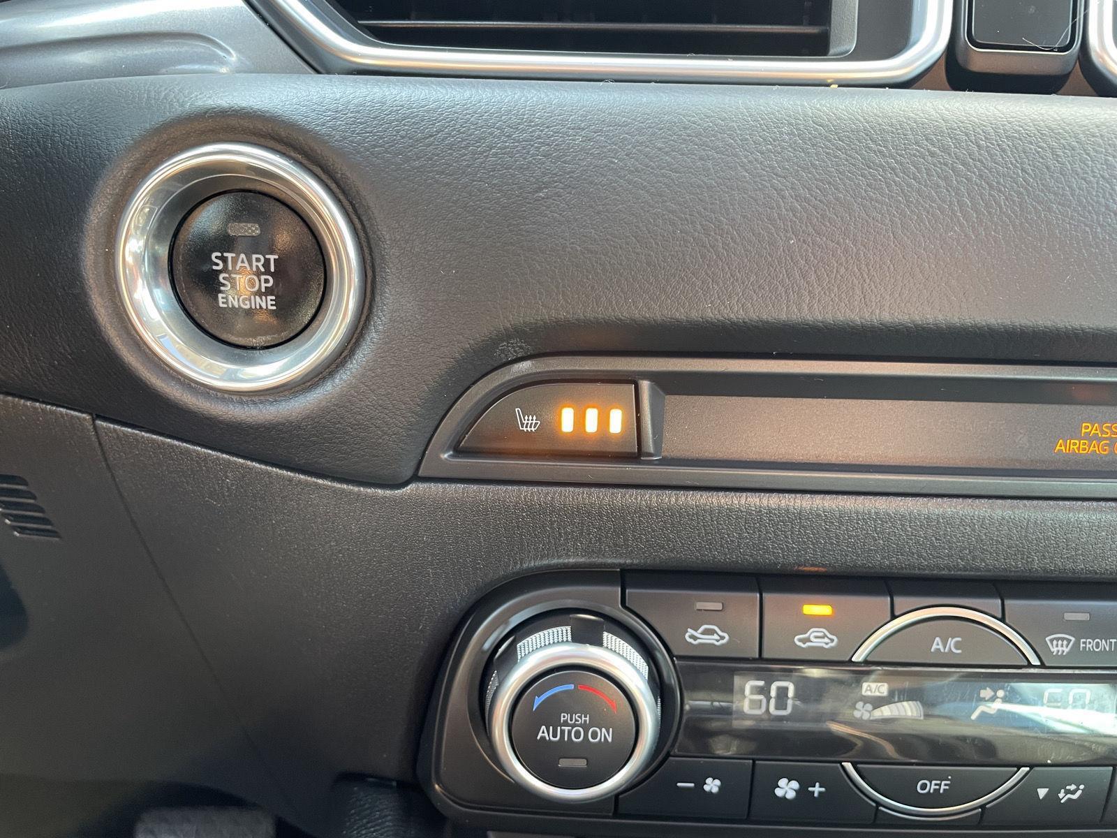 Vehicle photo 26