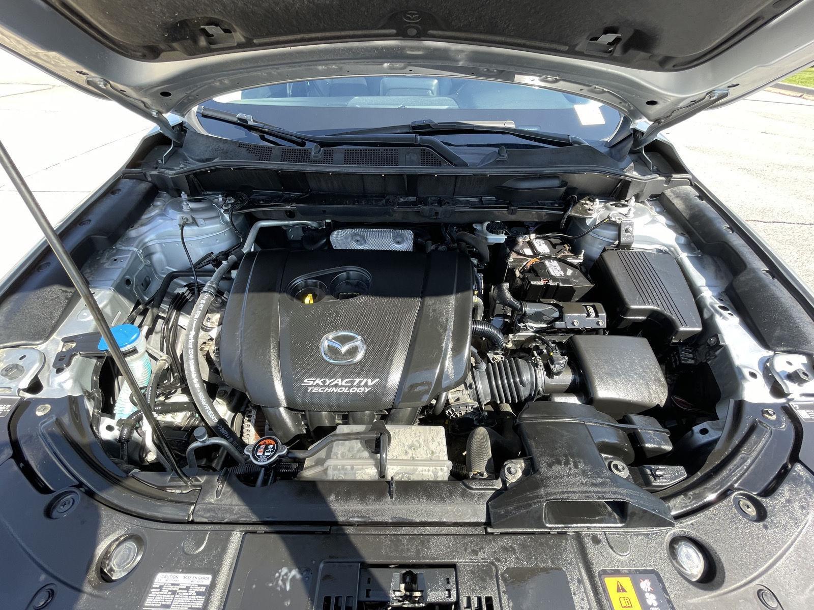 Vehicle photo 32