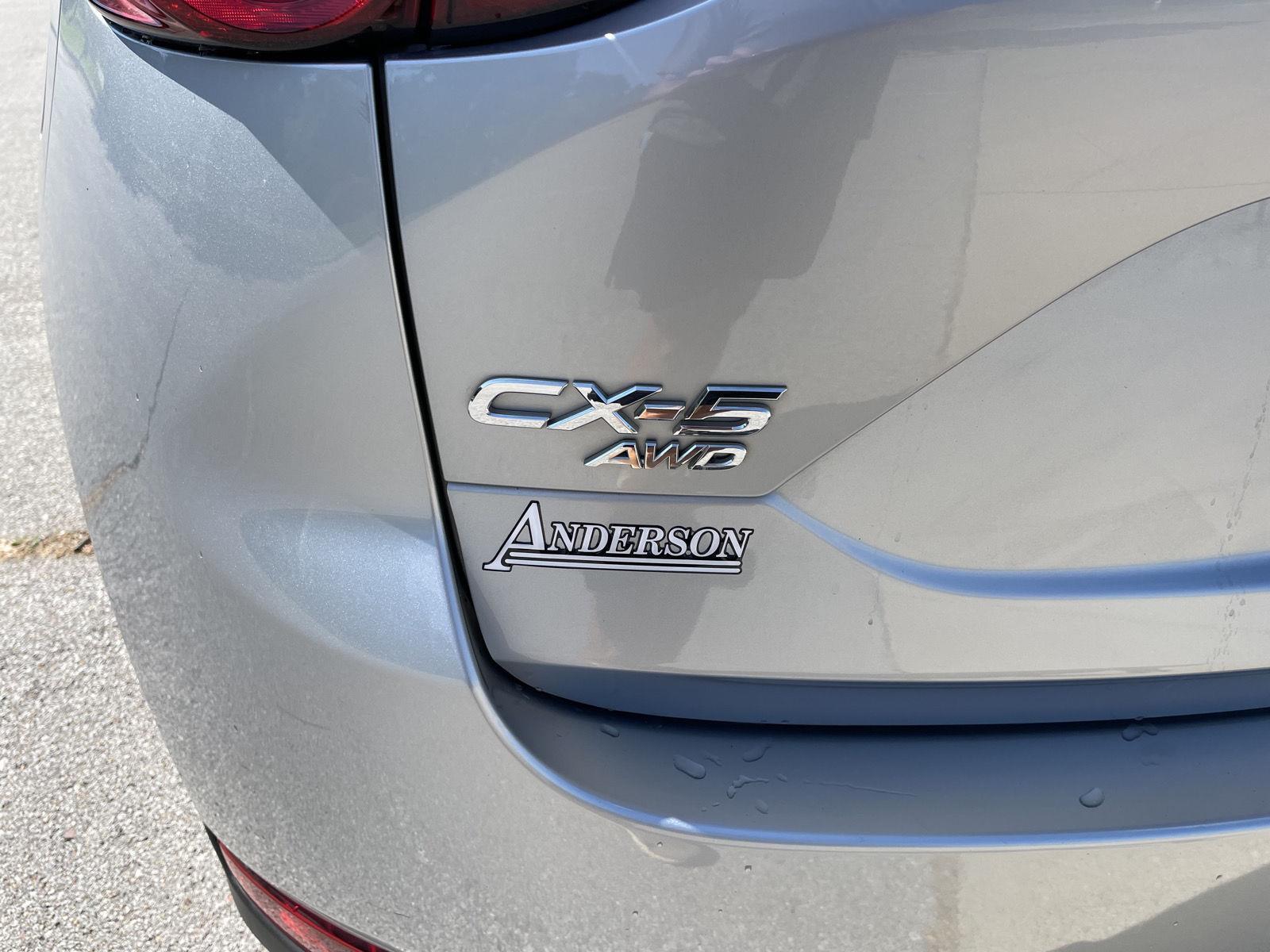 Vehicle photo 35