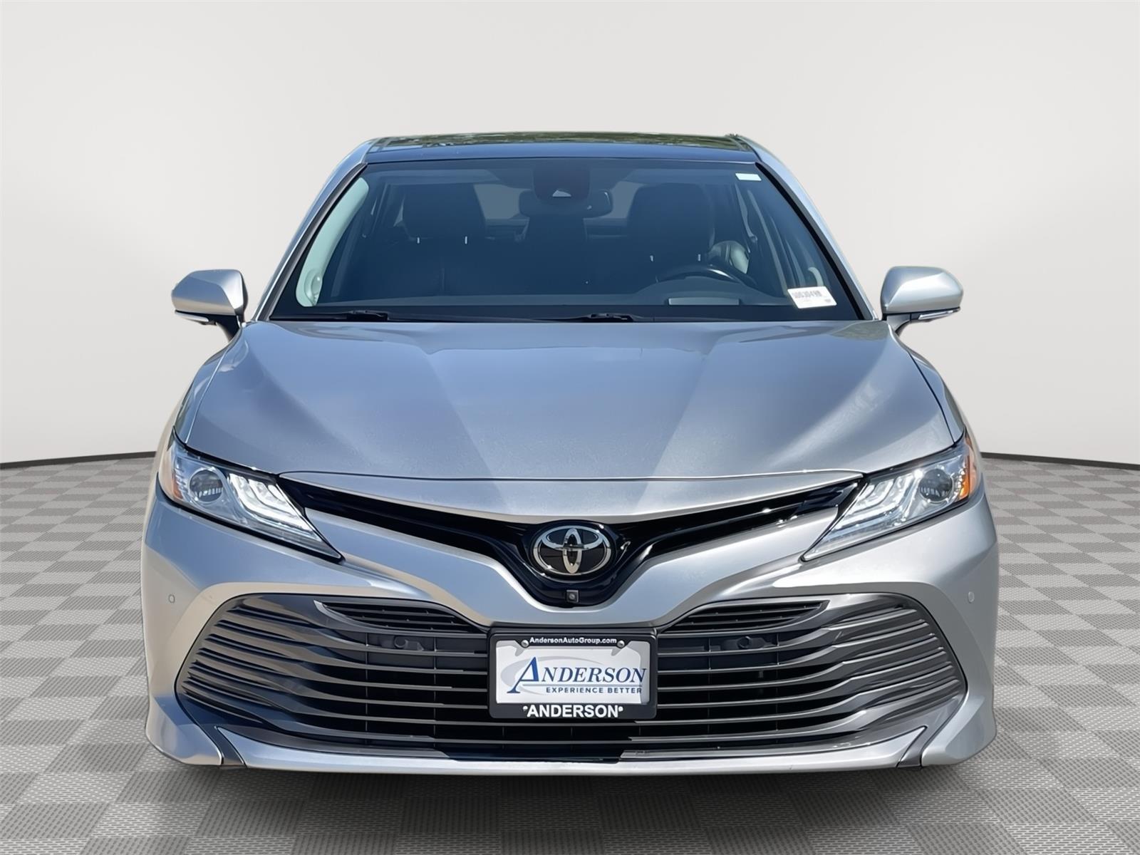 Vehicle photo 4