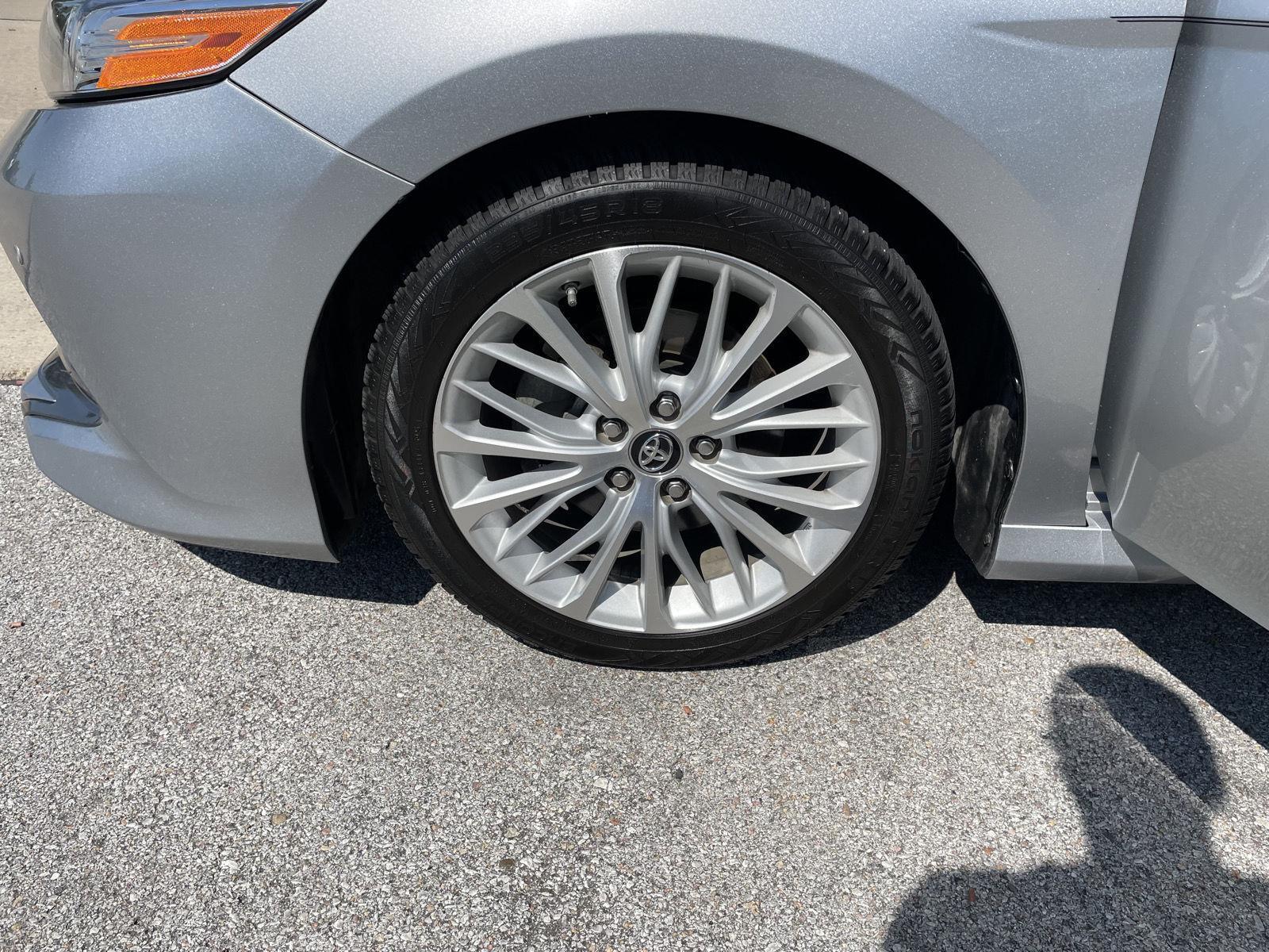 Vehicle photo 10