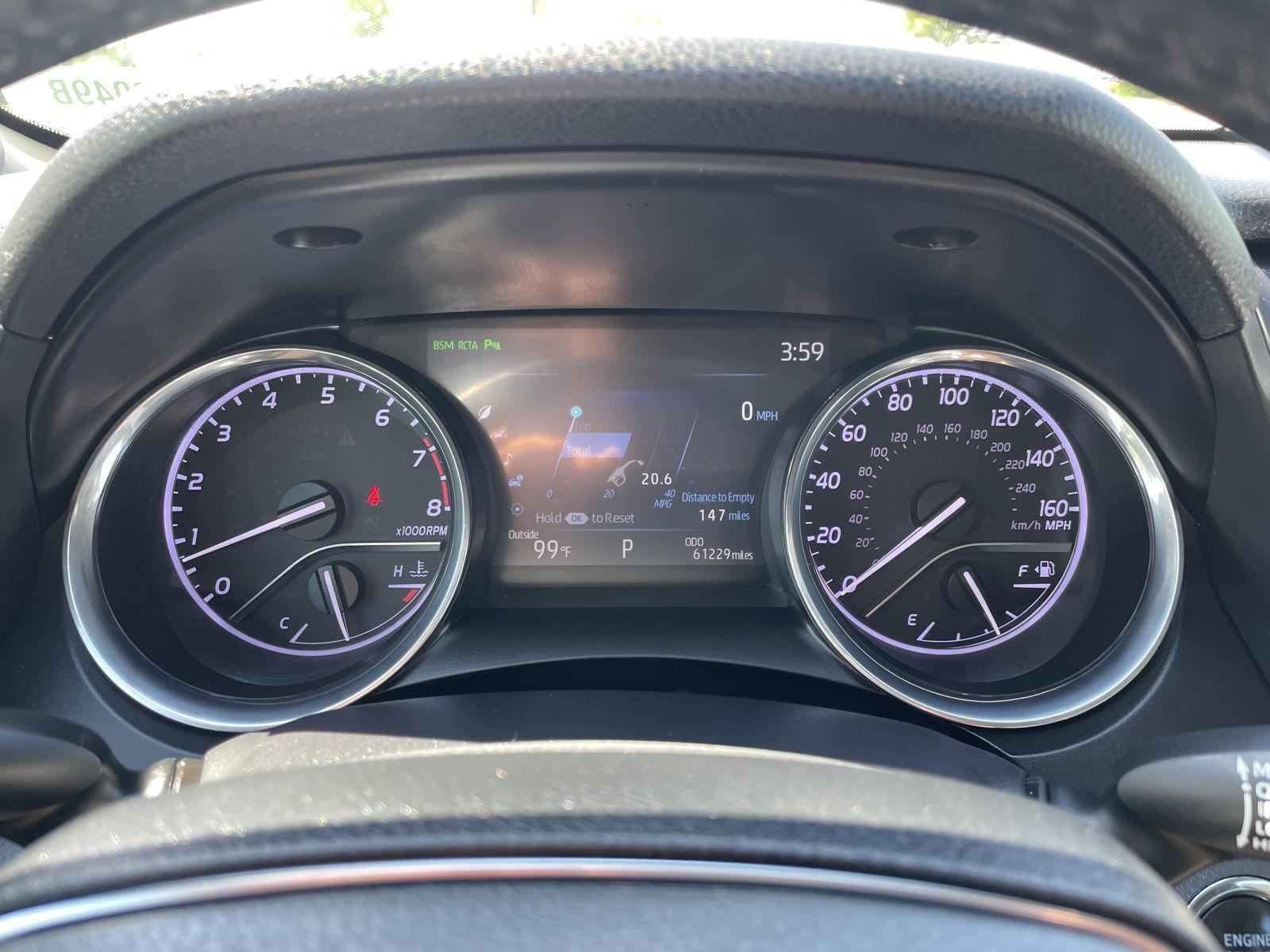 Vehicle photo 15
