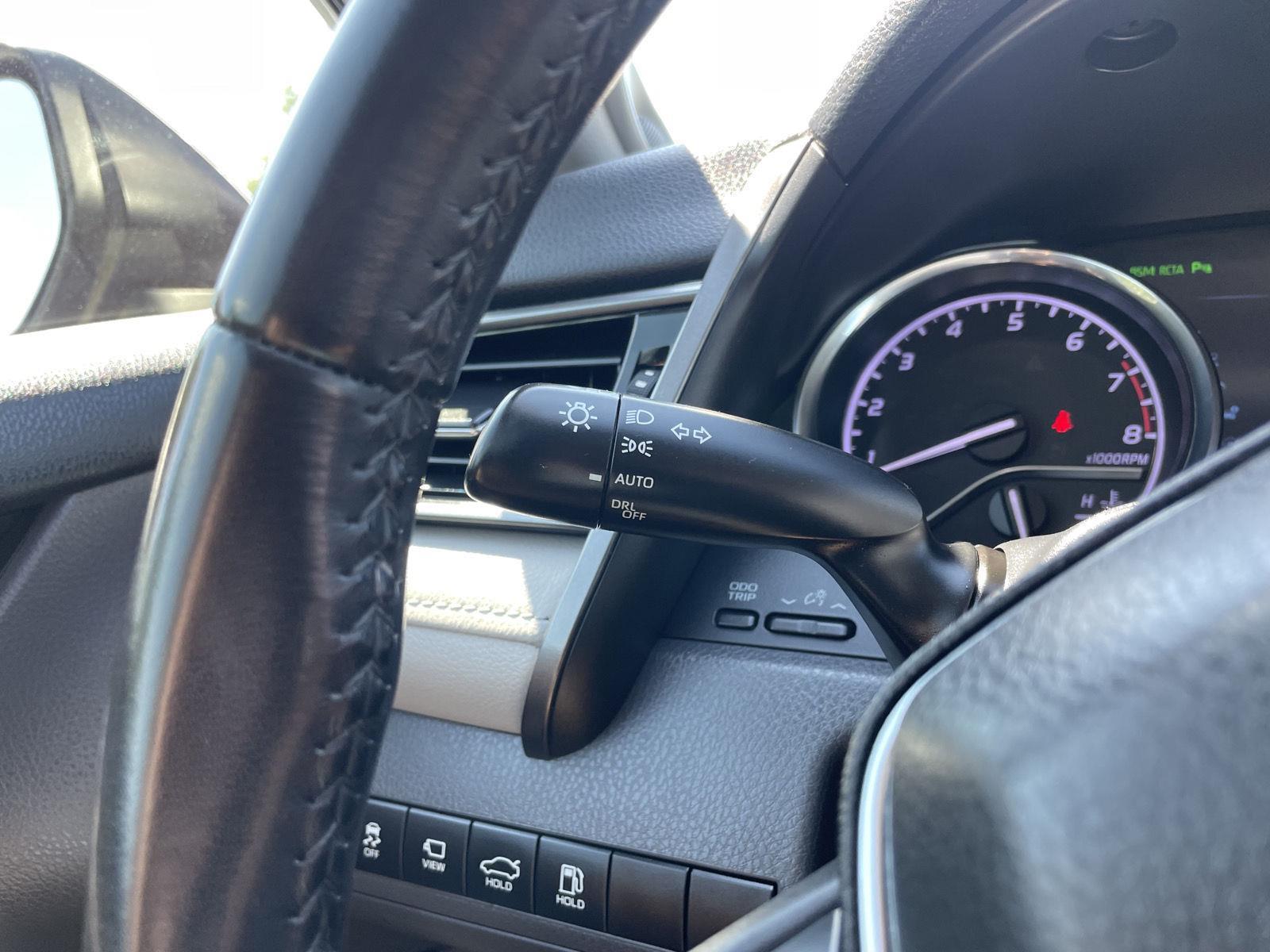 Vehicle photo 16