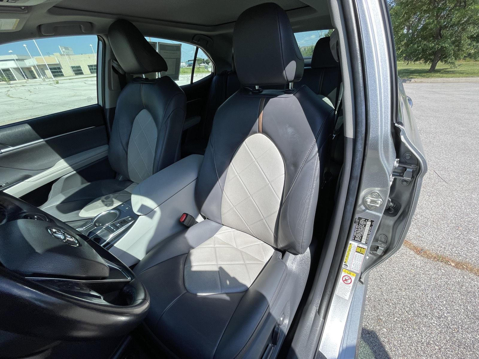 Vehicle photo 18