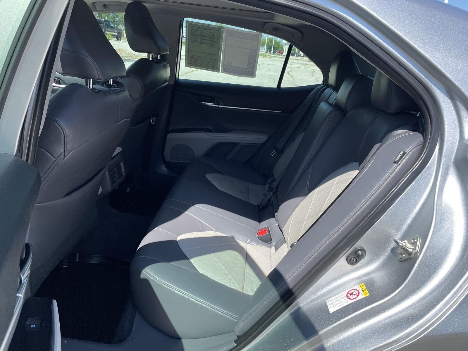 Vehicle photo 20