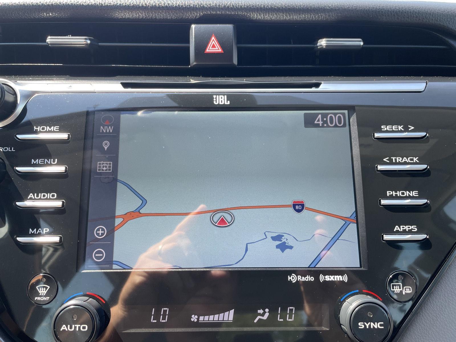 Vehicle photo 25