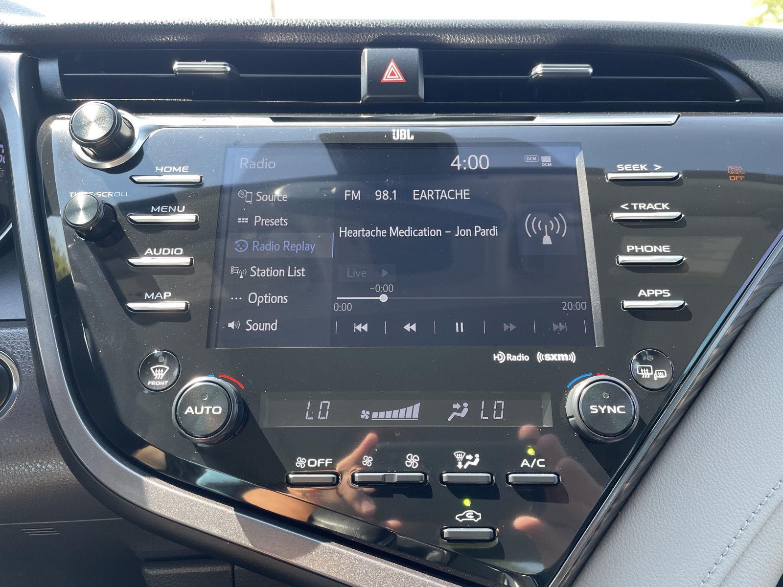Vehicle photo 27
