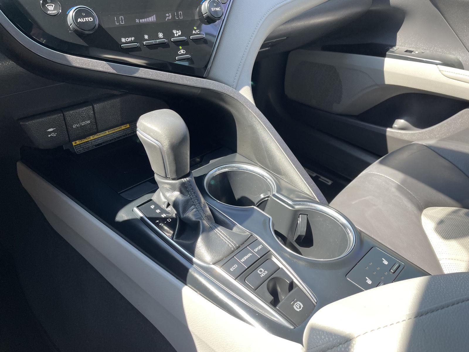 Vehicle photo 32