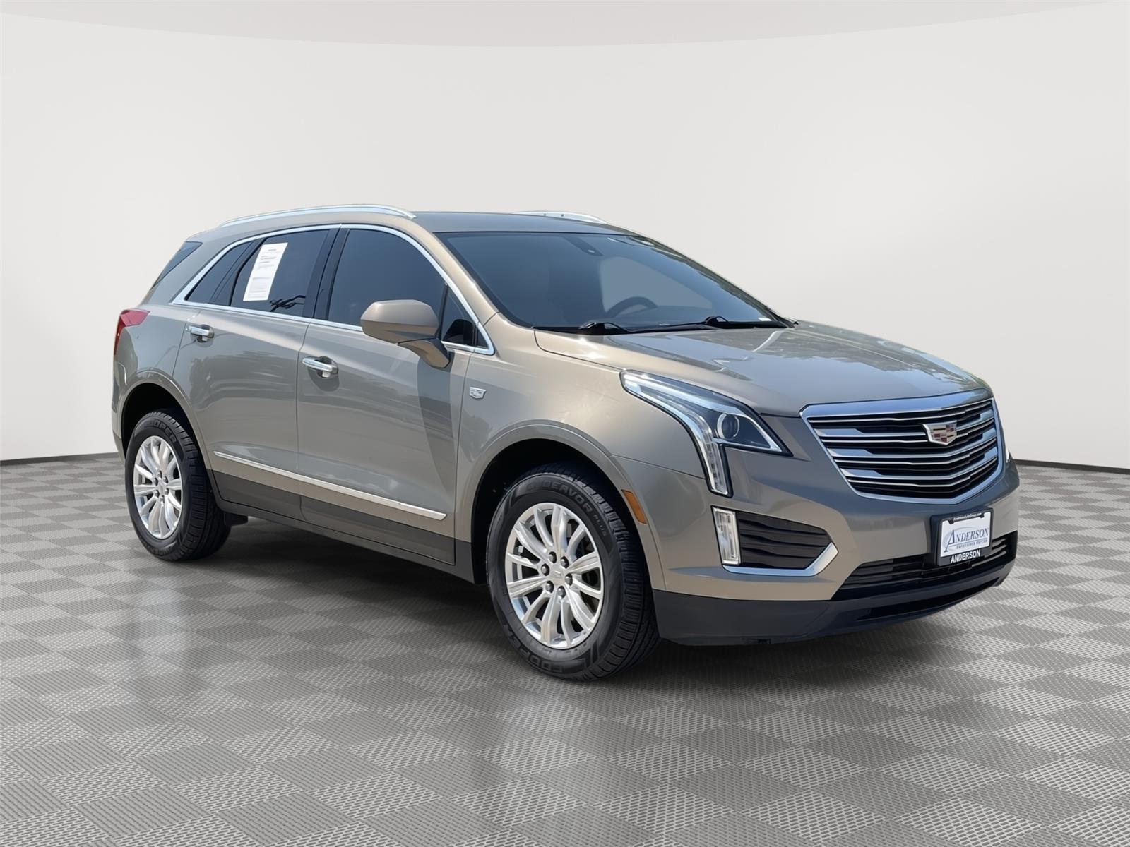 Vehicle photo 5