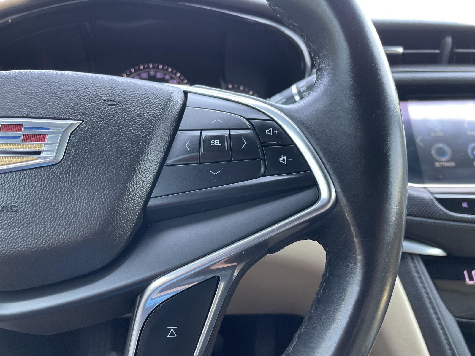 Vehicle photo 14