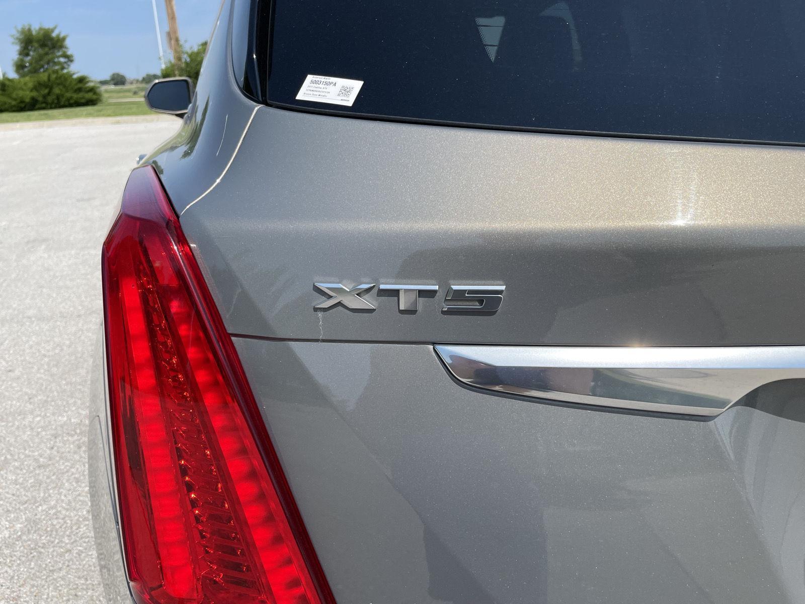 Vehicle photo 34