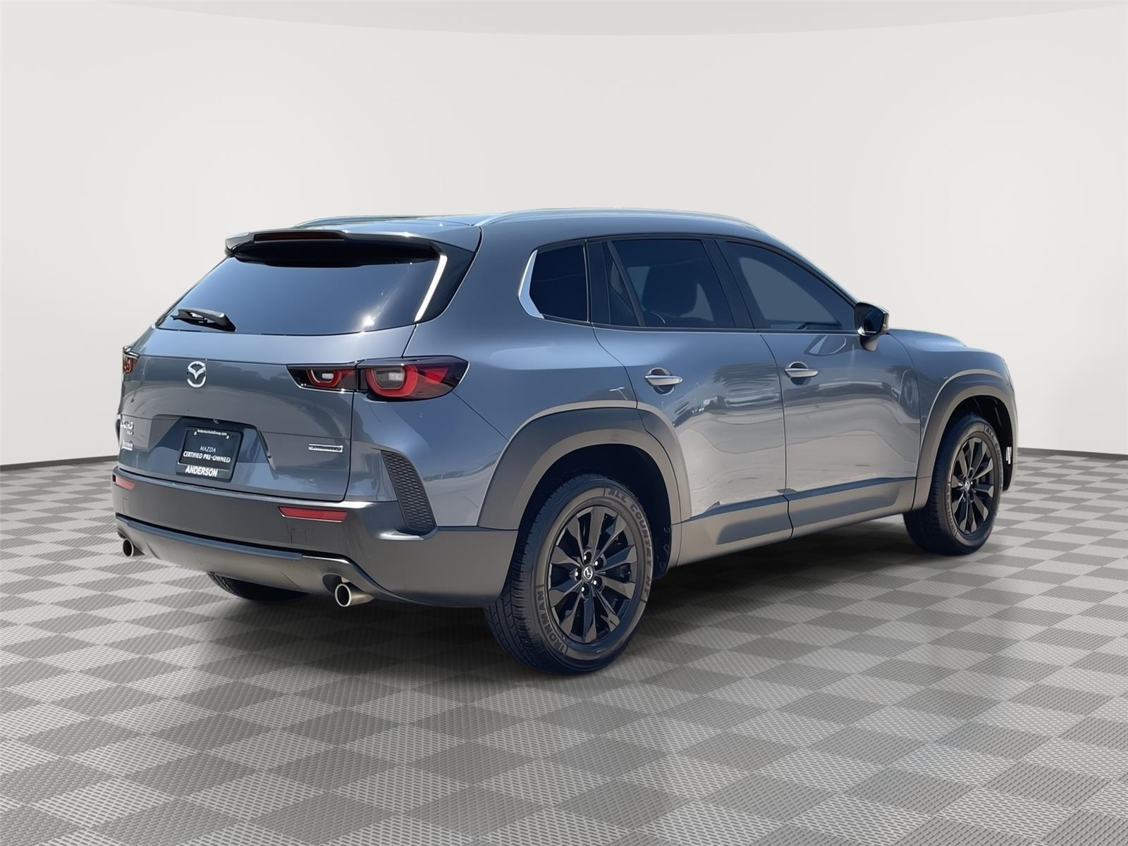 Vehicle photo 7