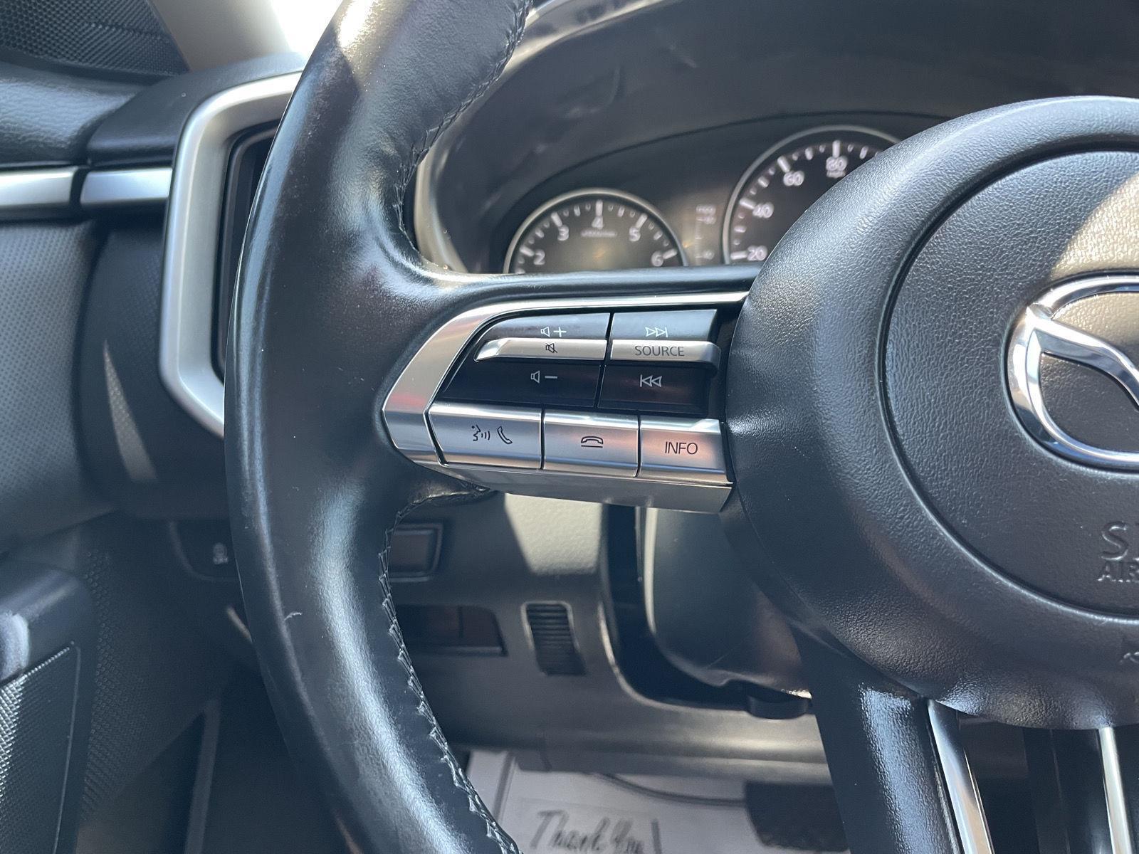 Vehicle photo 13