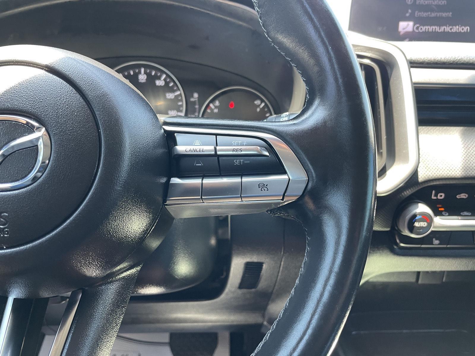 Vehicle photo 14