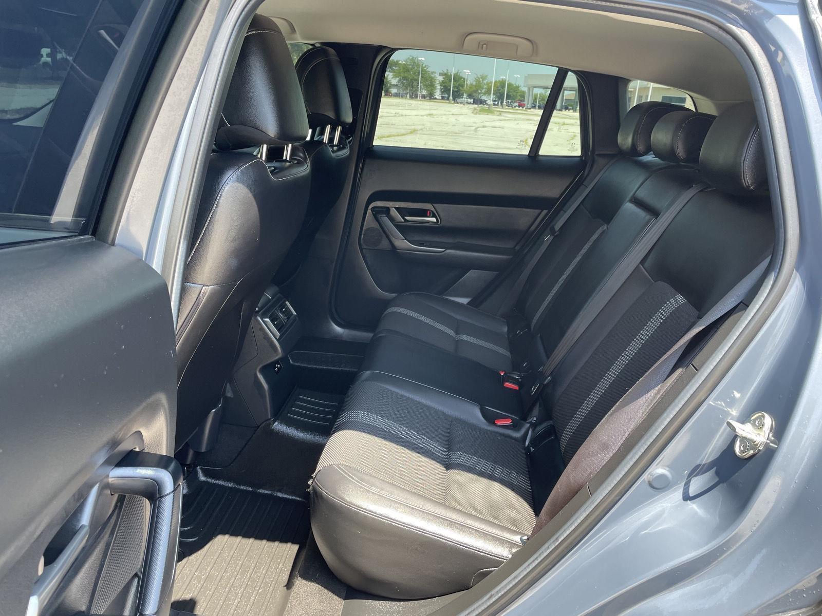 Vehicle photo 20