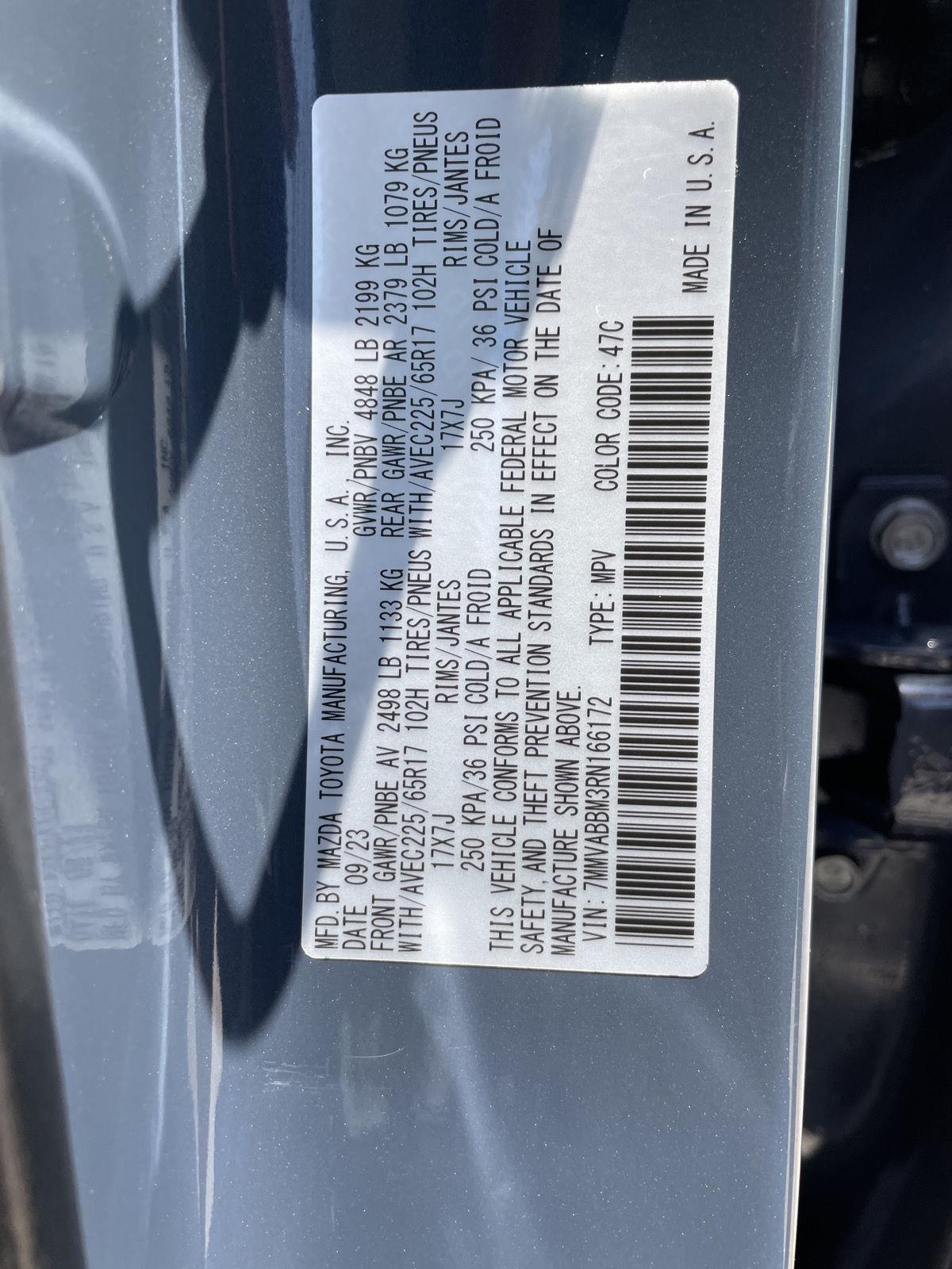 Vehicle photo 30