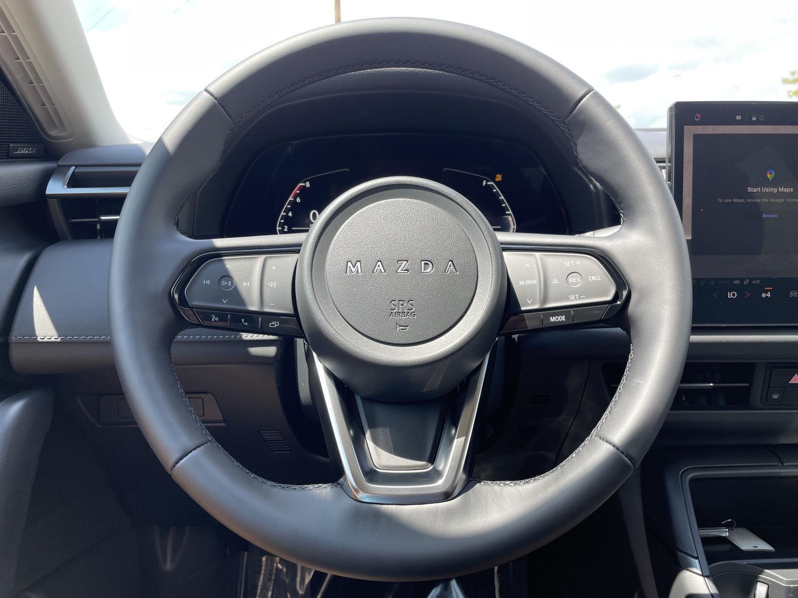 Vehicle photo 11