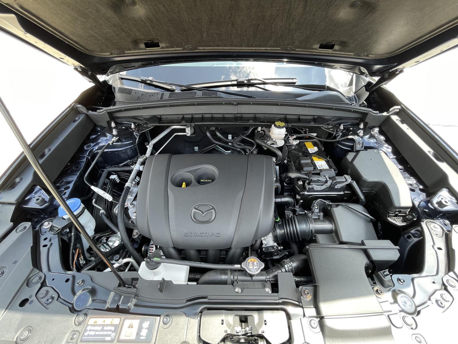Vehicle photo 33