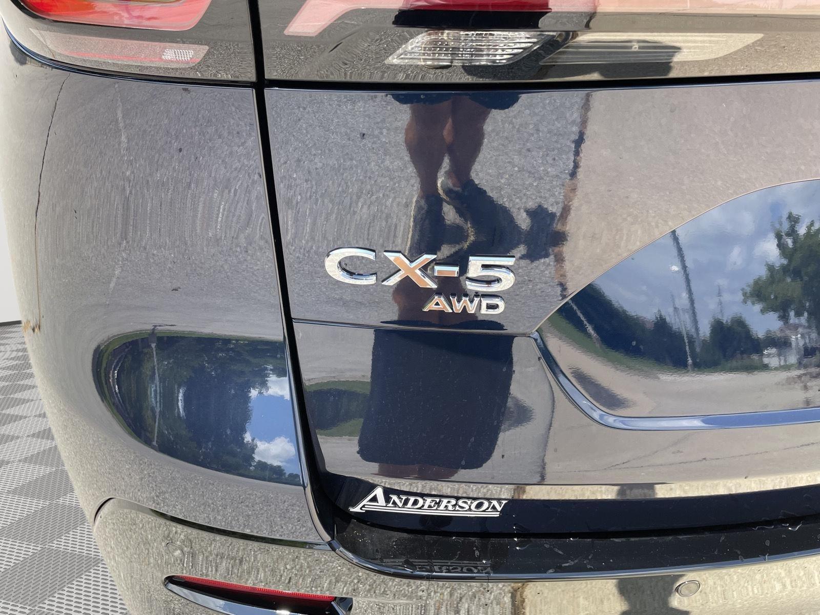 Vehicle photo 36