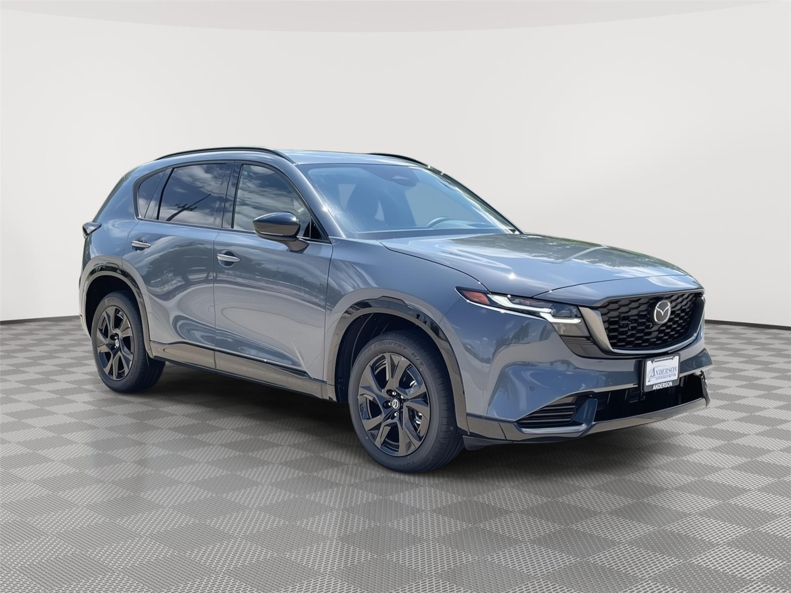 Vehicle photo 5