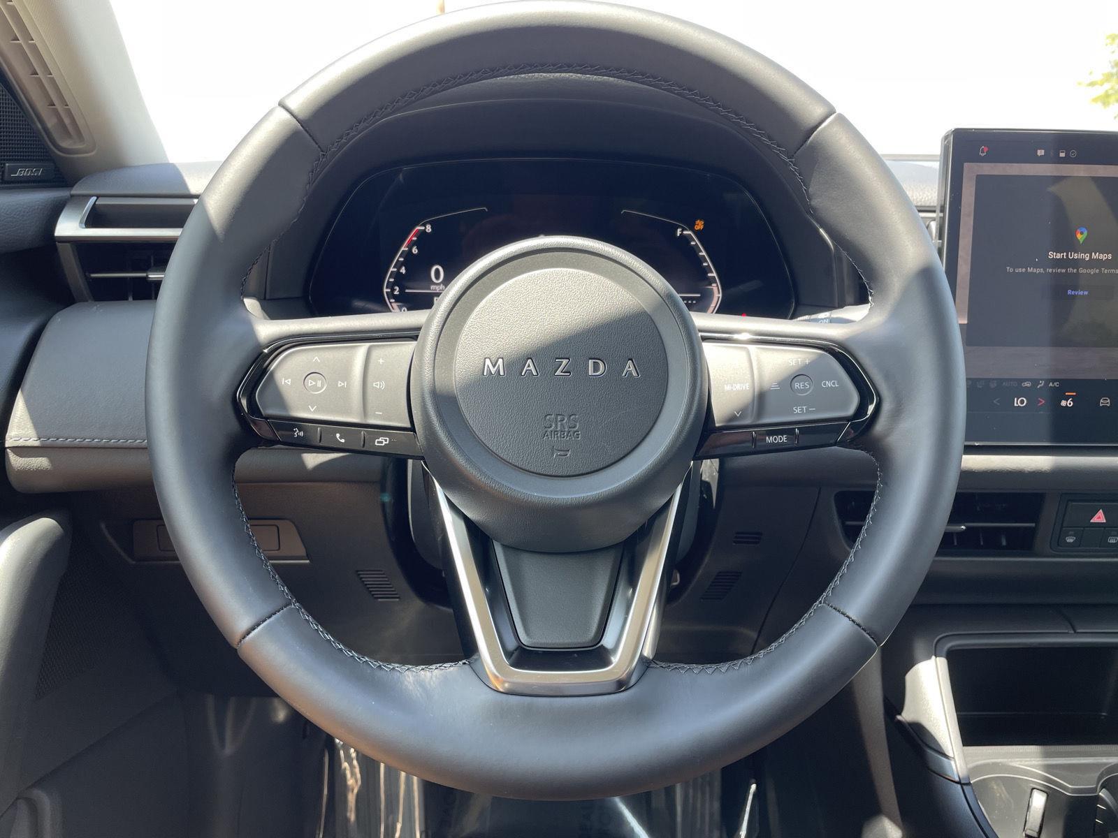 Vehicle photo 11
