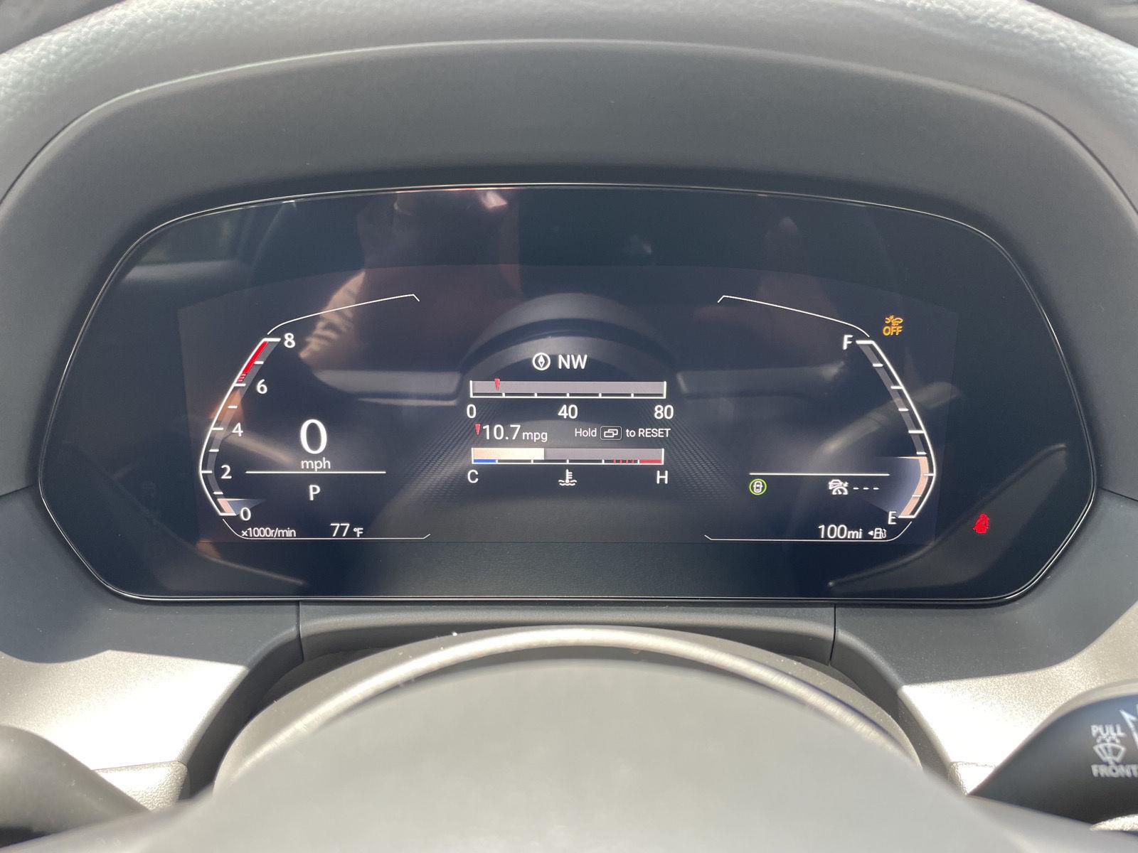 Vehicle photo 14