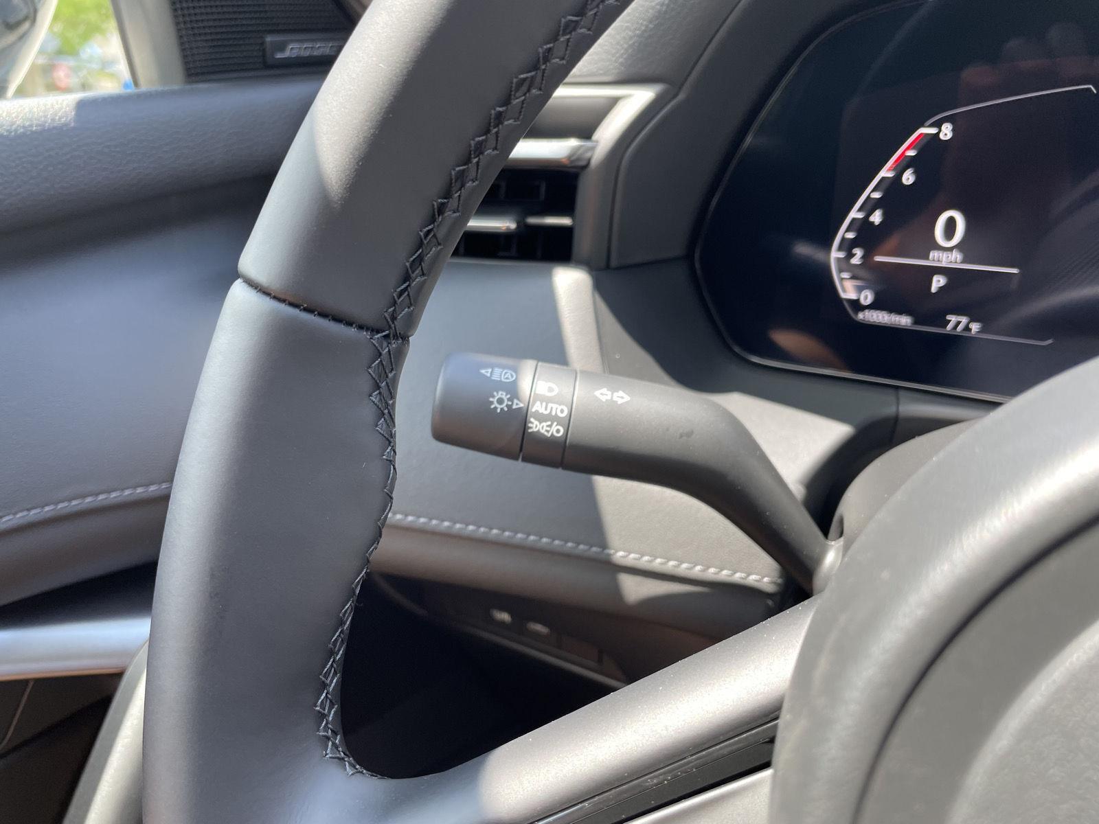 Vehicle photo 15